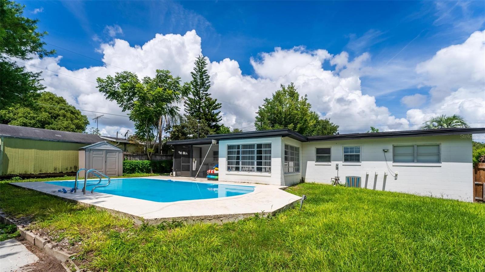 Image 22 of 44 For 1412 Lakecrest Drive