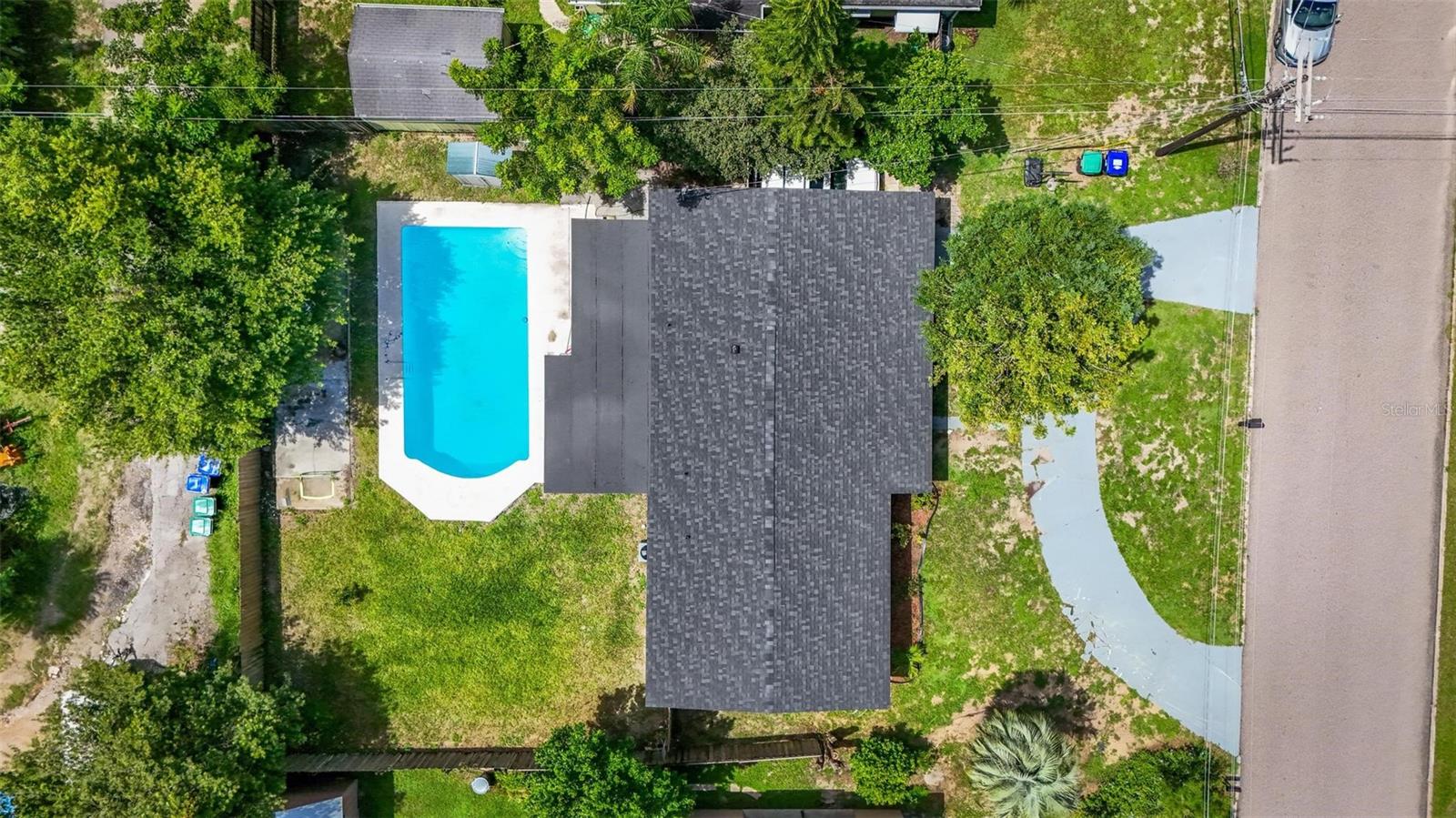 Image 31 of 44 For 1412 Lakecrest Drive