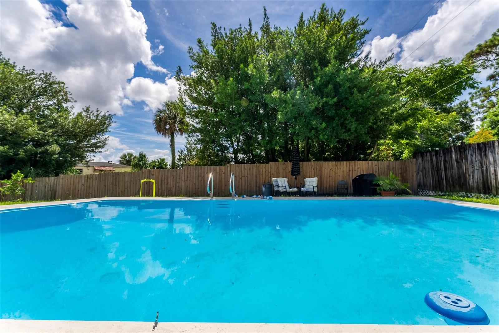 Image 33 of 44 For 1412 Lakecrest Drive