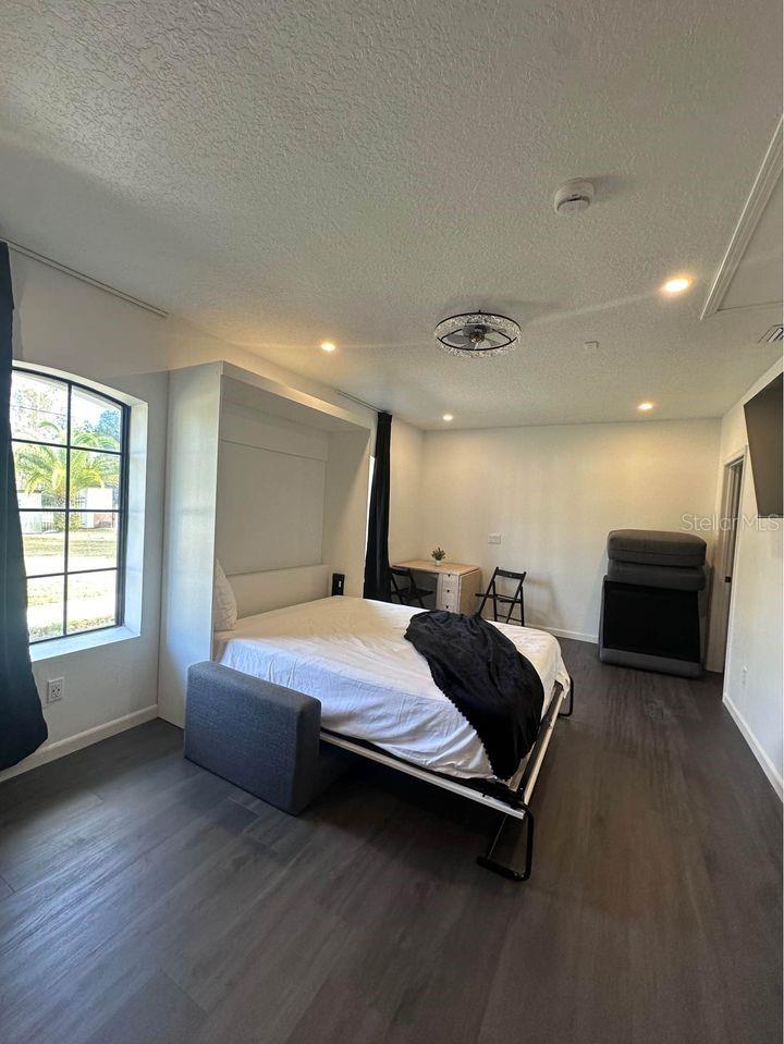 Image 2 of 9 For 19326 Majestic Street