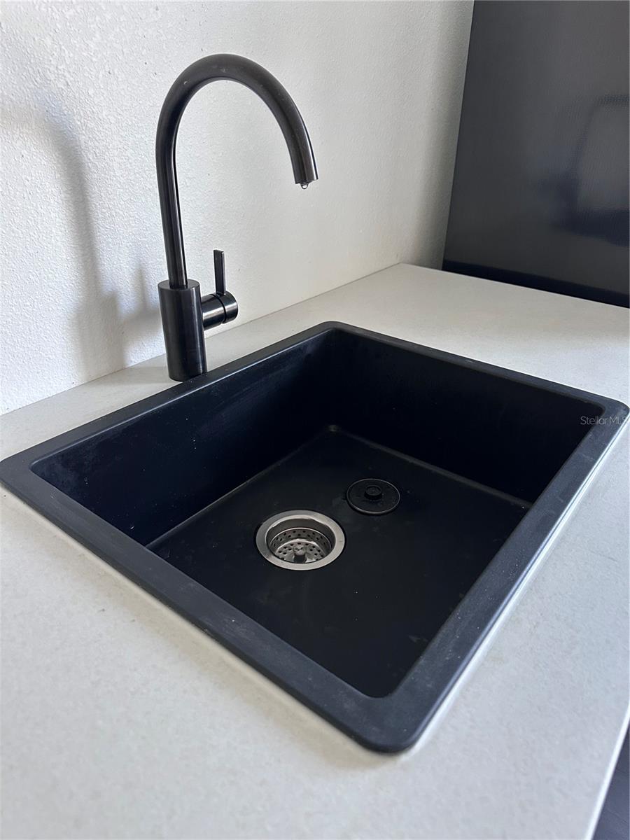 Image 6 of 9 For 19326 Majestic Street