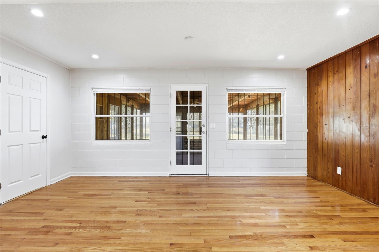 Image 9 of 36 For 1913 Baldwin Drive