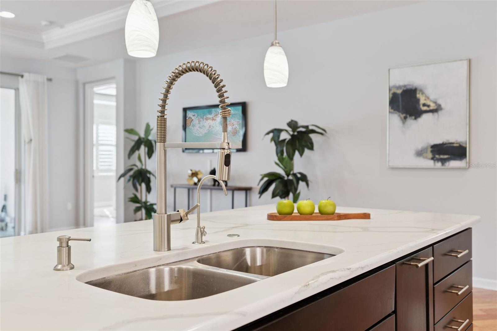 Image 13 of 66 For 208 Avenham Drive