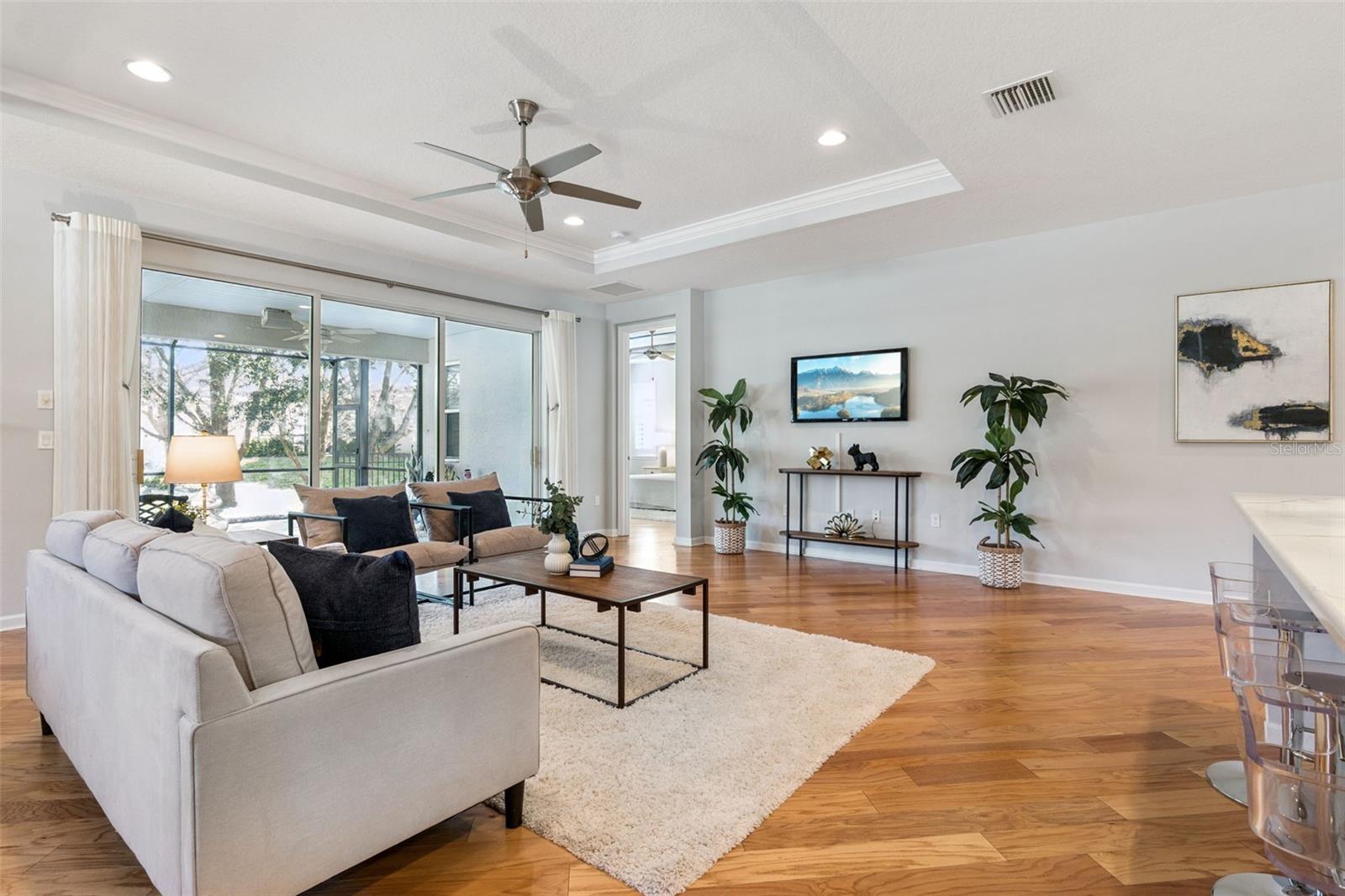 Image 14 of 66 For 208 Avenham Drive