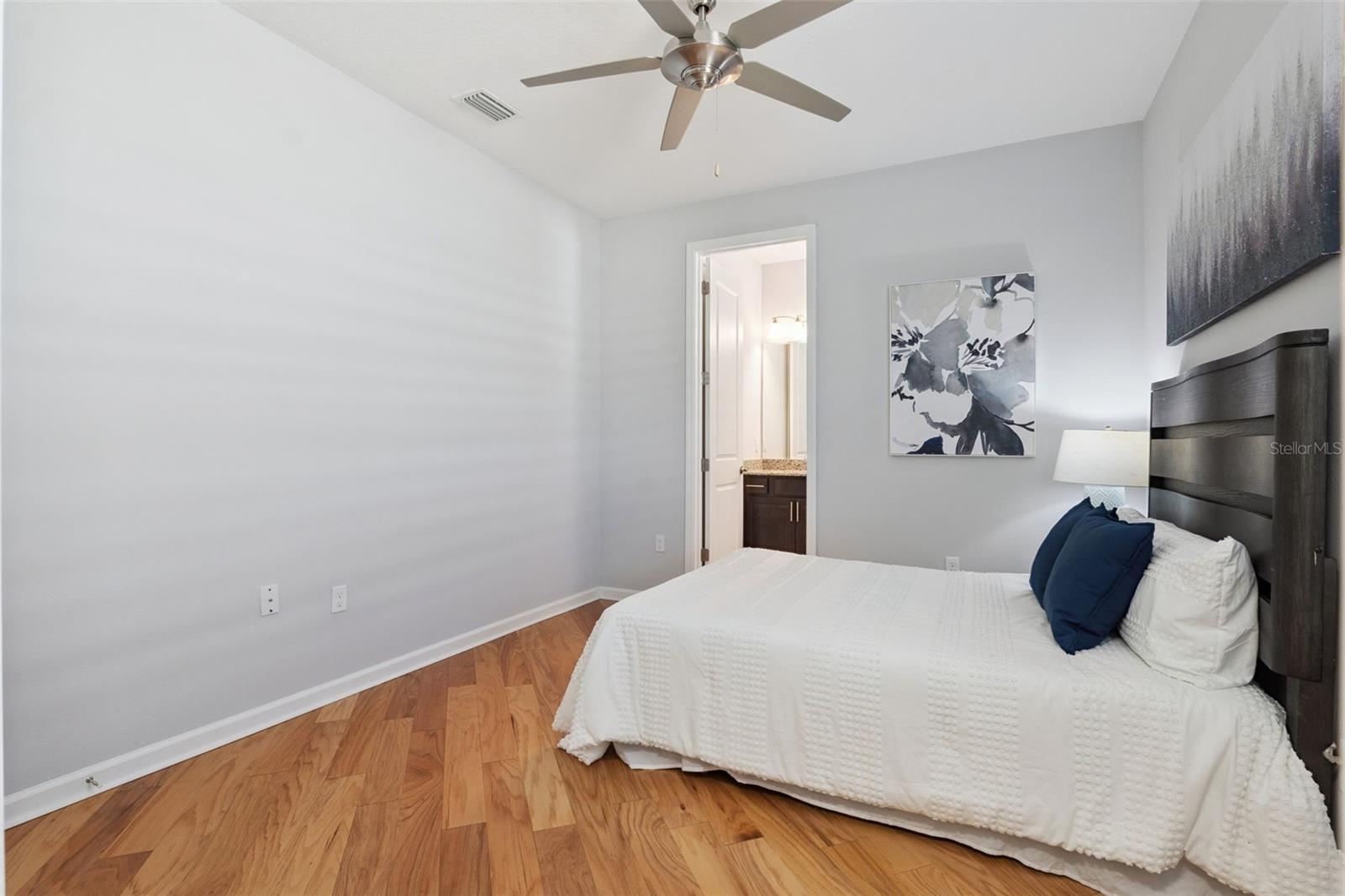 Image 32 of 66 For 208 Avenham Drive