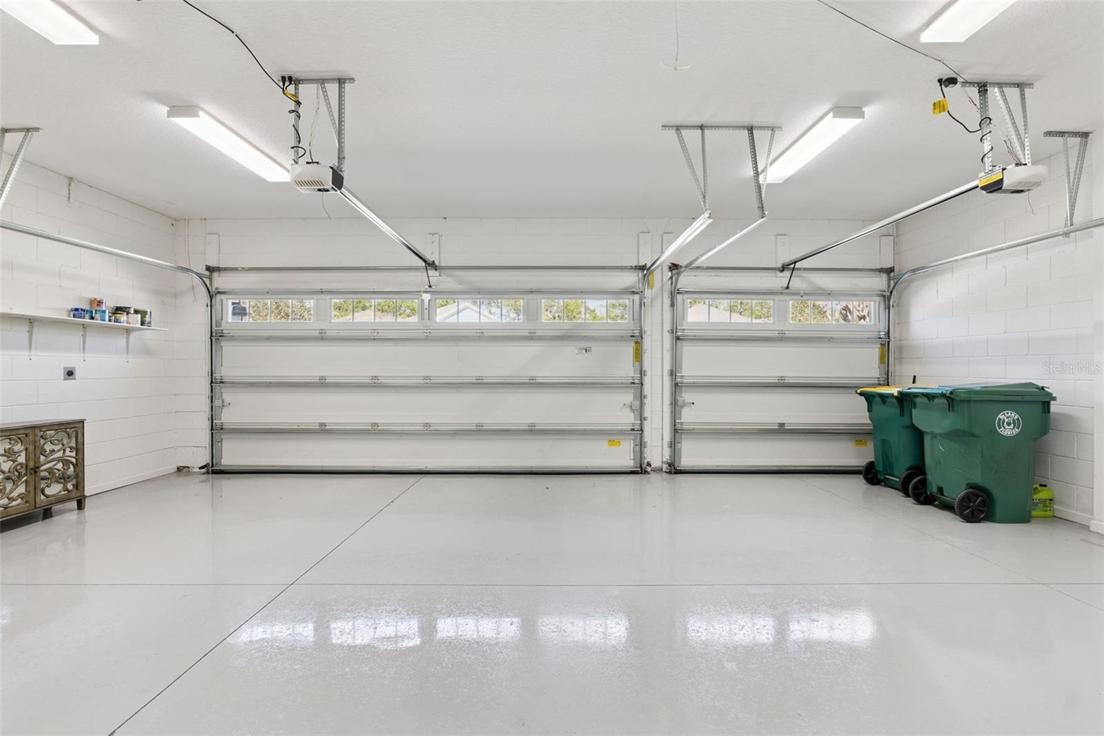 Image 37 of 66 For 208 Avenham Drive