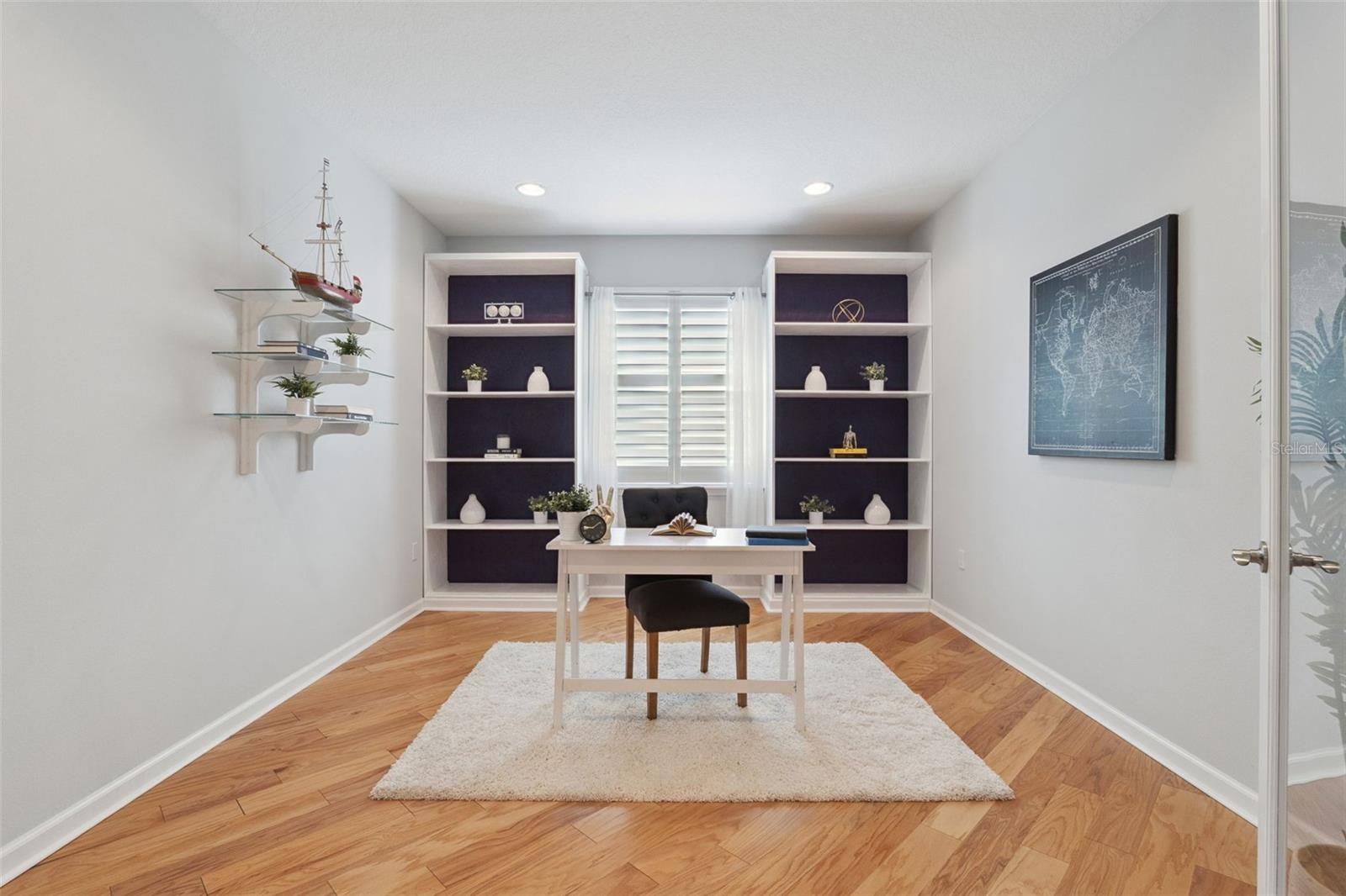 Image 5 of 66 For 208 Avenham Drive