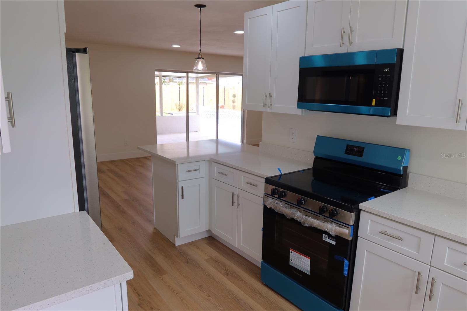 Image 21 of 29 For 227 Minnesota Woods Lane