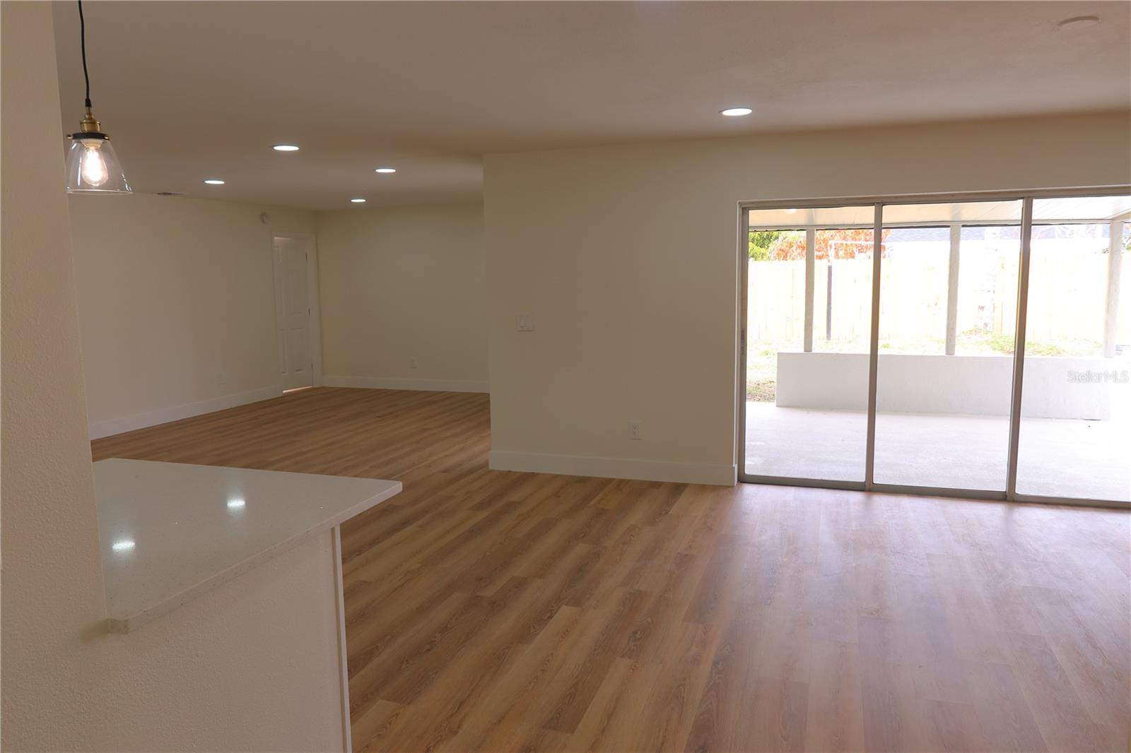 Image 4 of 29 For 227 Minnesota Woods Lane