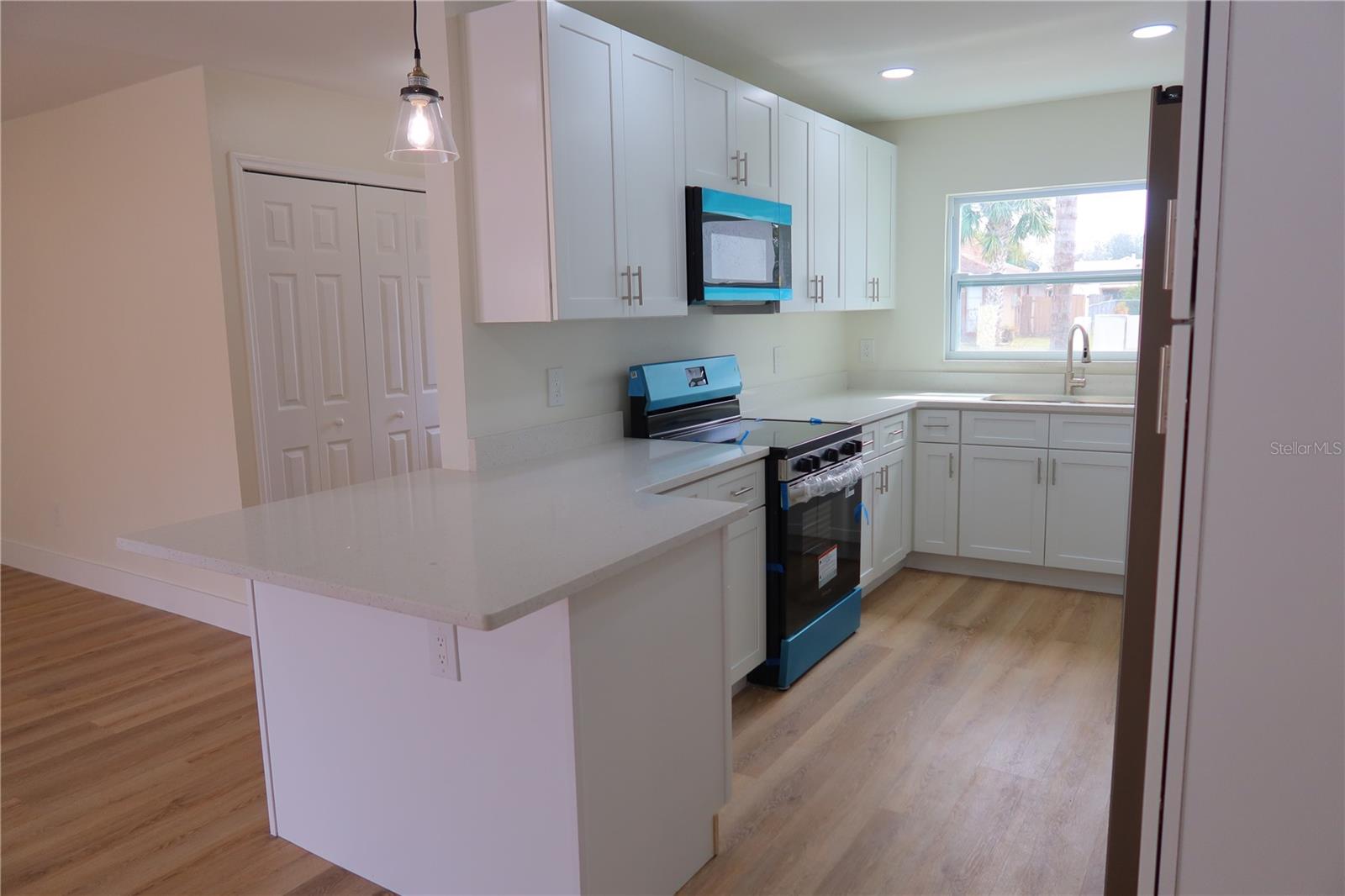 Image 6 of 29 For 227 Minnesota Woods Lane