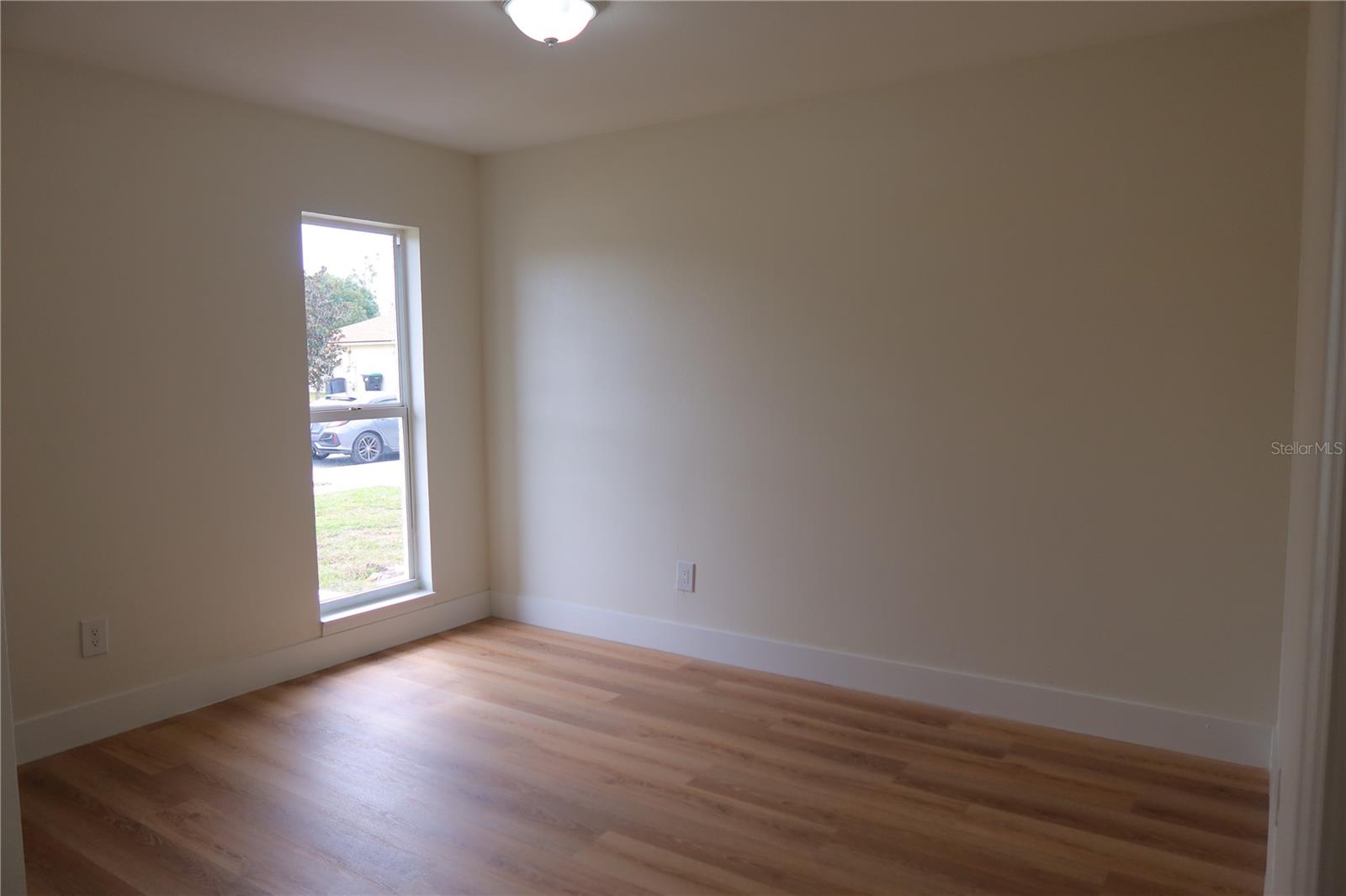 Image 9 of 29 For 227 Minnesota Woods Lane