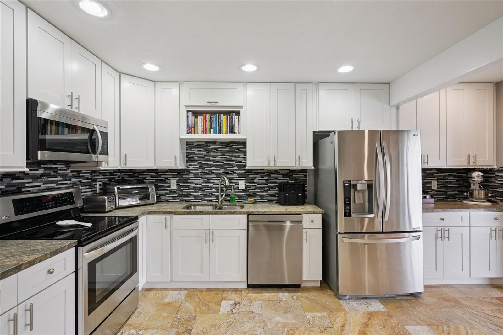 Image 18 of 56 For 3226 Osceola Avenue