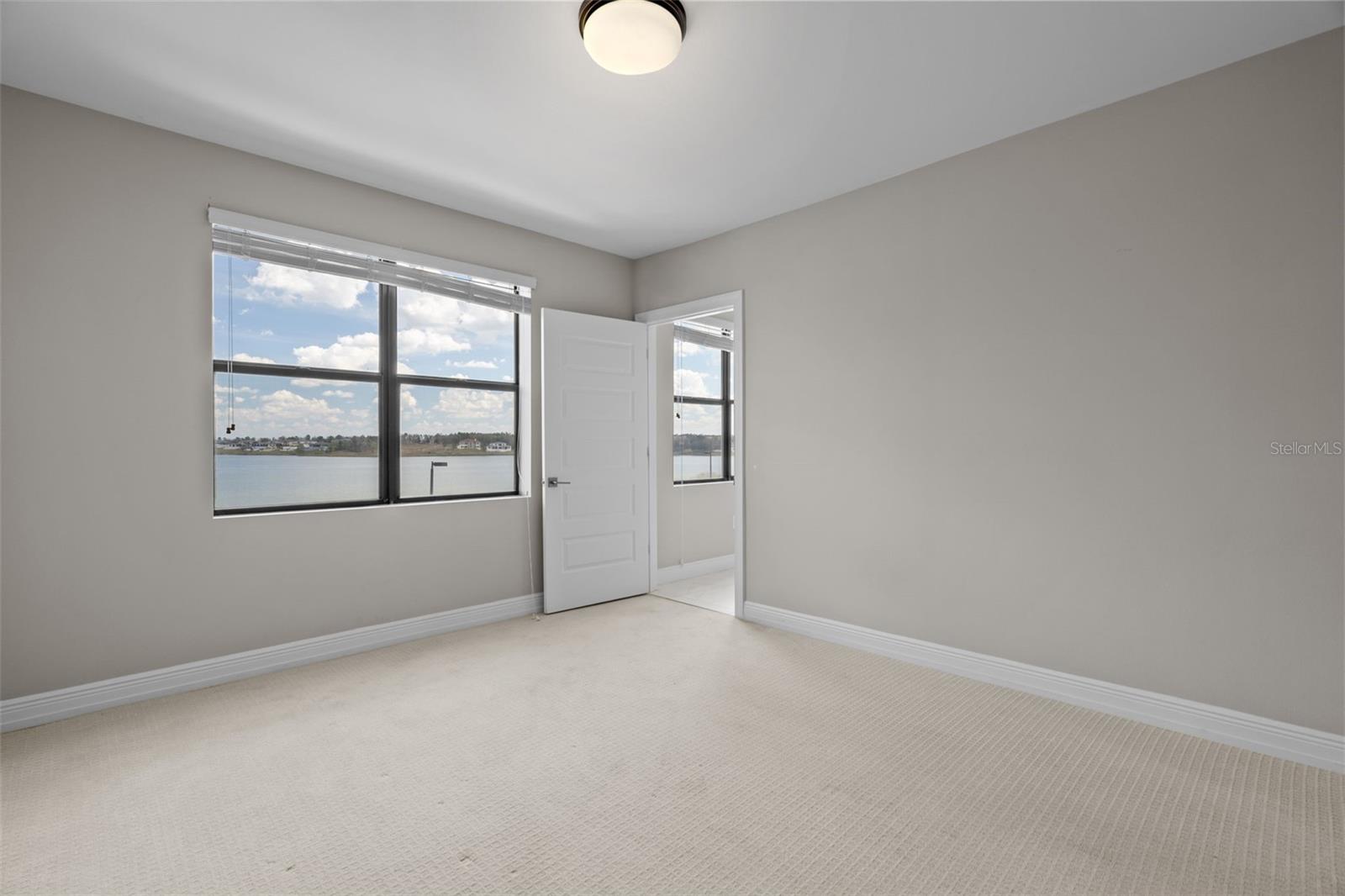 Image 24 of 35 For 16300 County Road 455  307