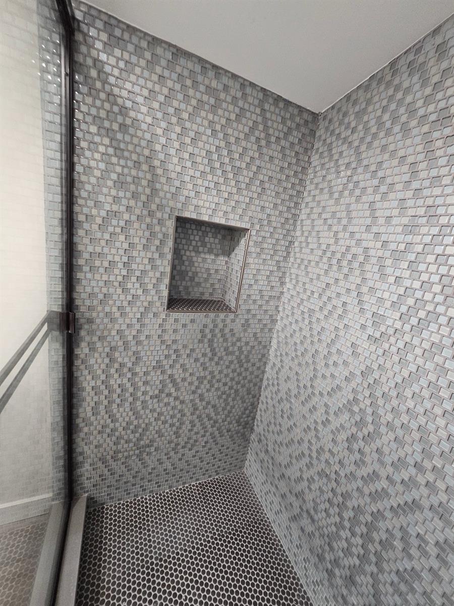 Image 12 of 23 For 903 33rd Avenue