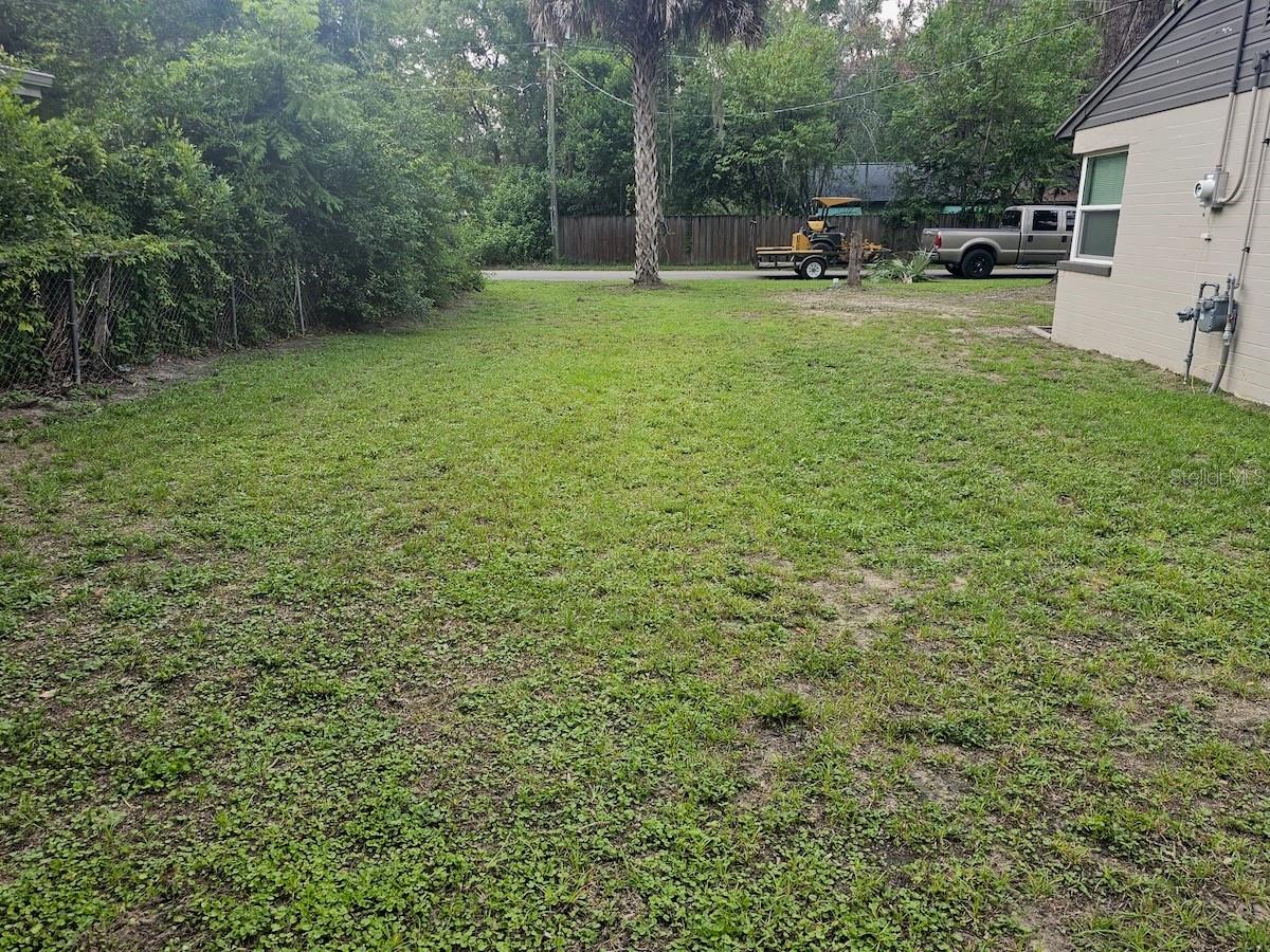 Image 21 of 23 For 903 33rd Avenue