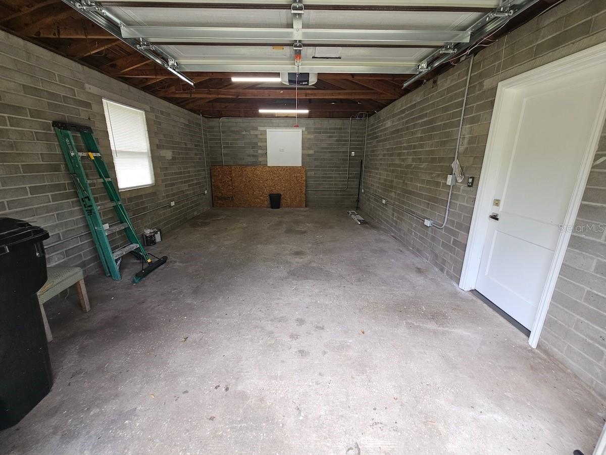 Image 3 of 23 For 903 33rd Avenue