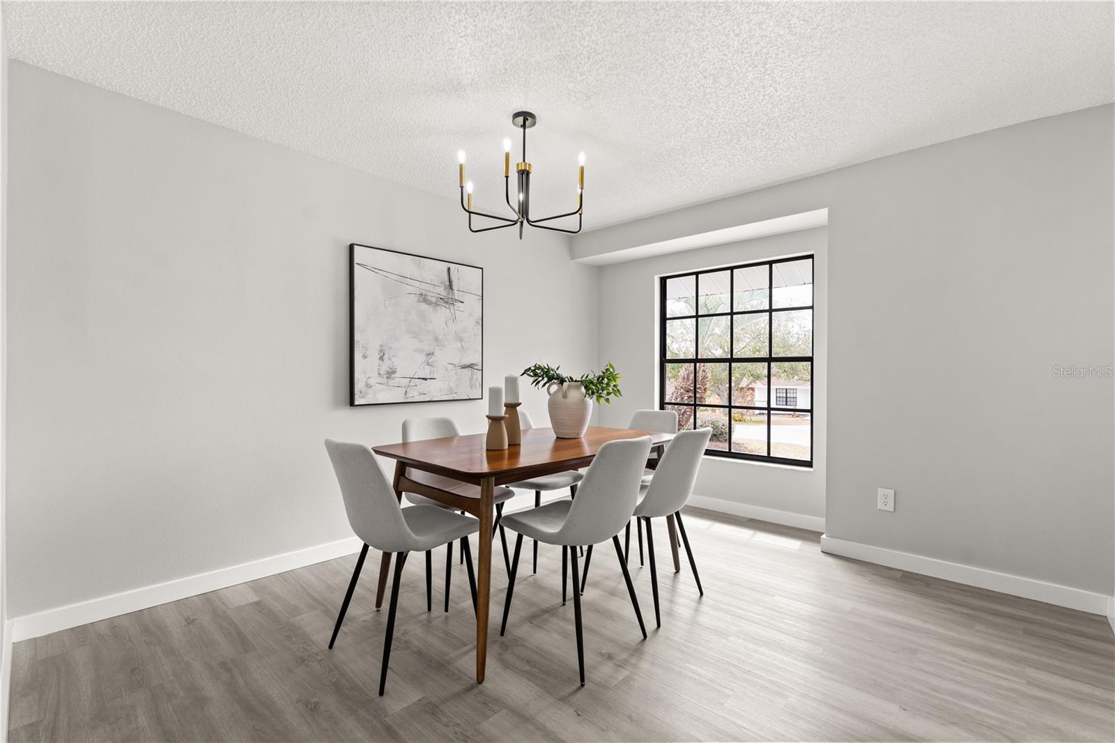 Image 12 of 25 For 1429 Covington Court