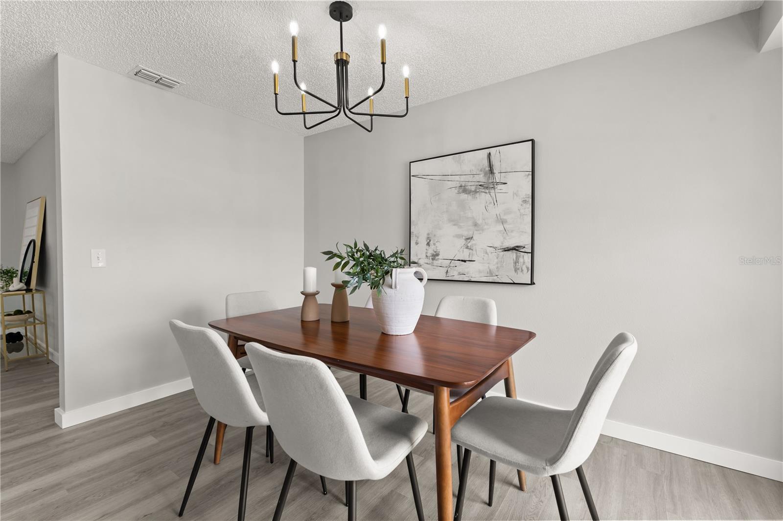 Image 13 of 25 For 1429 Covington Court