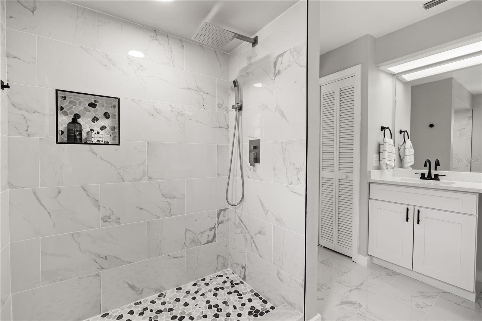 Image 18 of 25 For 1429 Covington Court