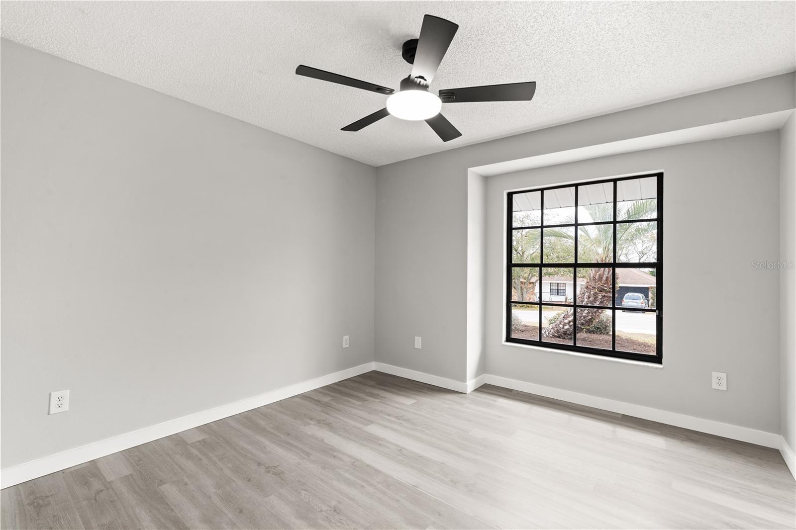 Image 19 of 25 For 1429 Covington Court