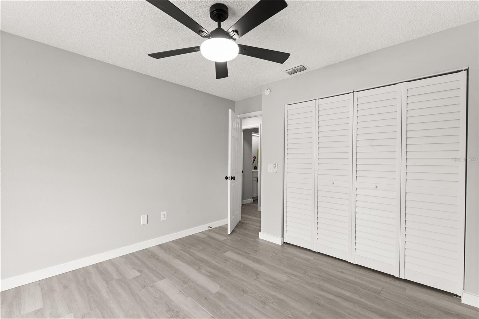 Image 20 of 25 For 1429 Covington Court