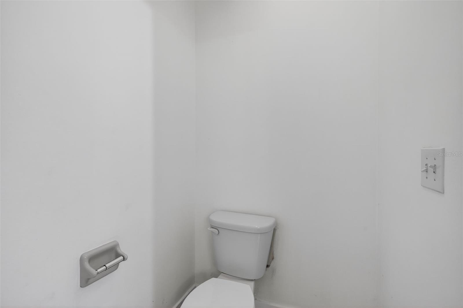 Image 36 of 41 For 1624 Wood Violet Drive