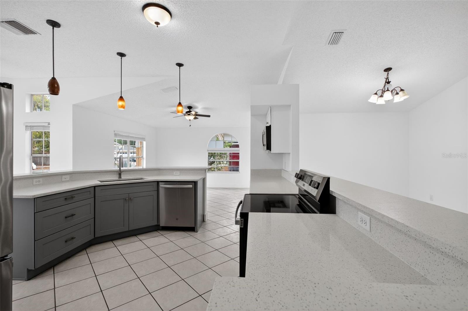 Image 5 of 41 For 1624 Wood Violet Drive