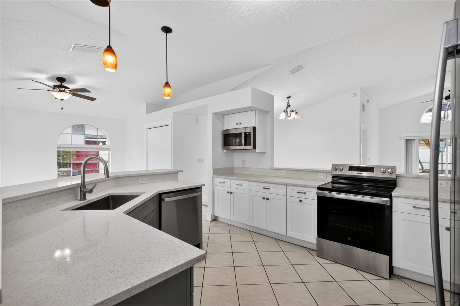 Image 6 of 41 For 1624 Wood Violet Drive