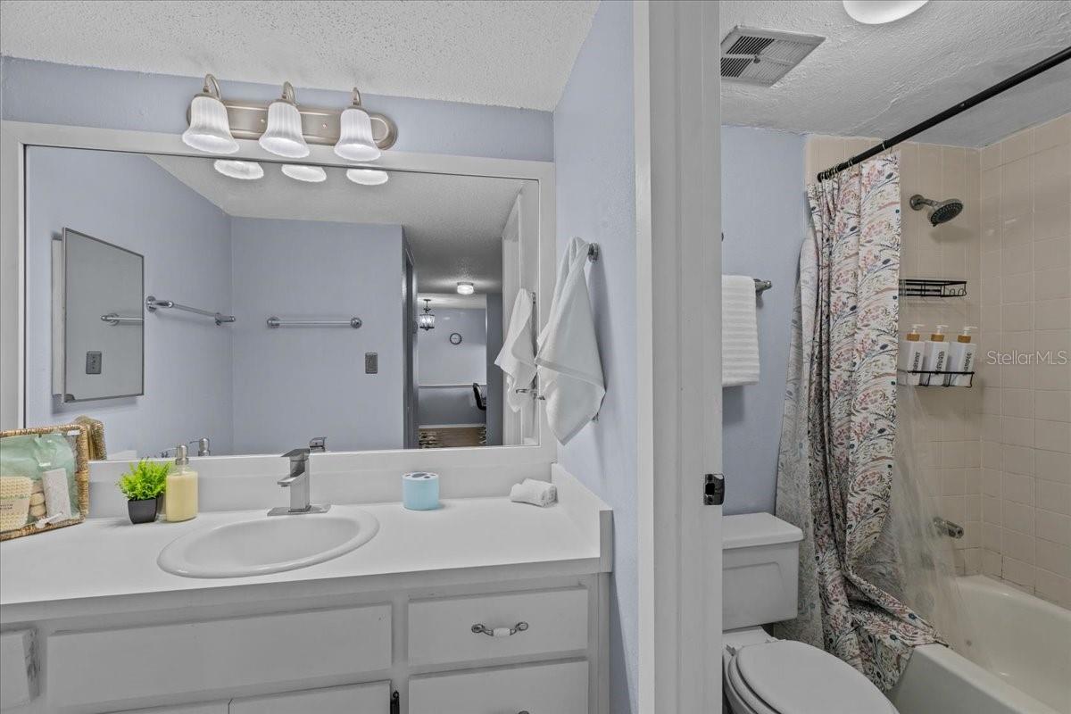 Image 12 of 22 For 2811 Archer Road Z241