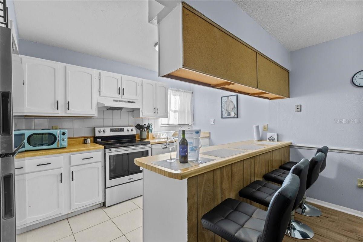 Image 3 of 22 For 2811 Archer Road Z241