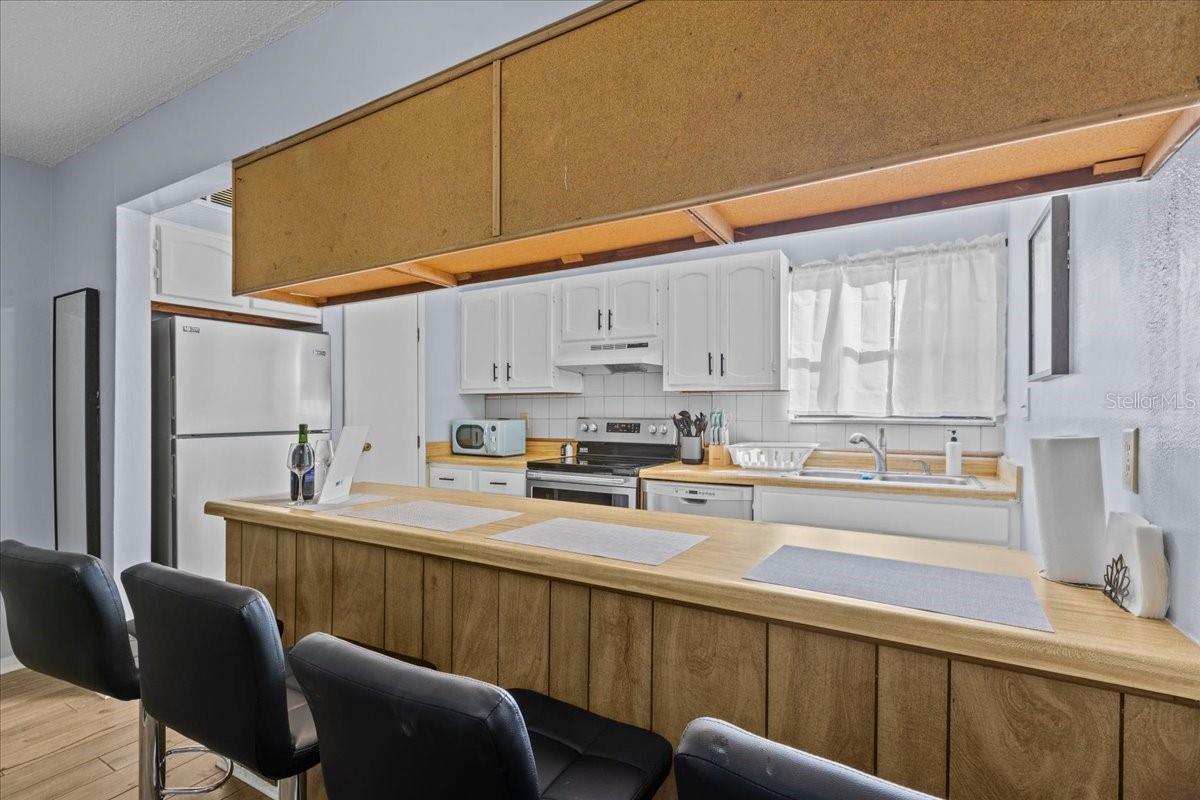 Image 4 of 22 For 2811 Archer Road Z241