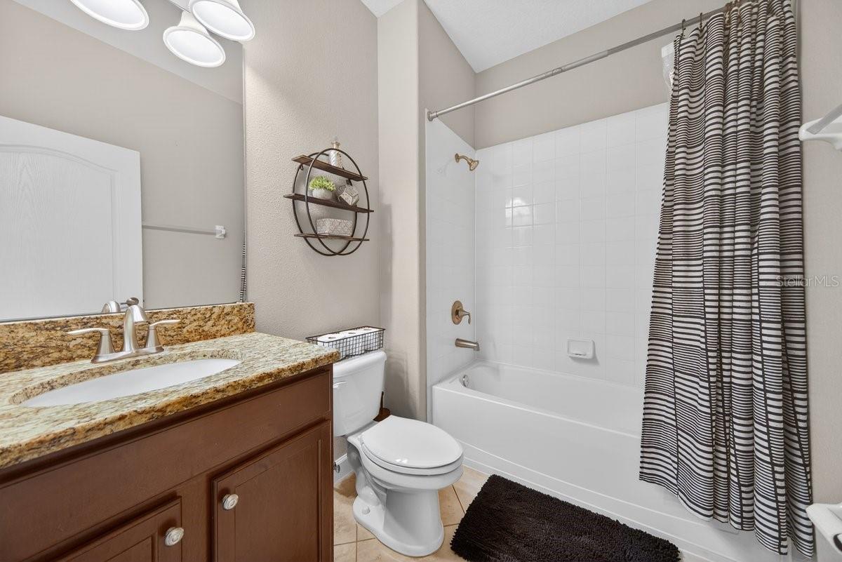 Image 14 of 53 For 2854 Youngford Street