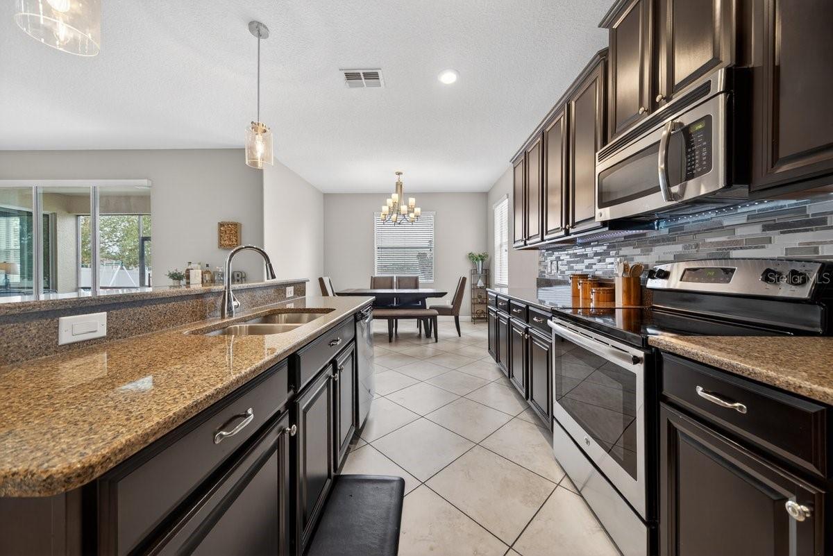 Image 30 of 53 For 2854 Youngford Street