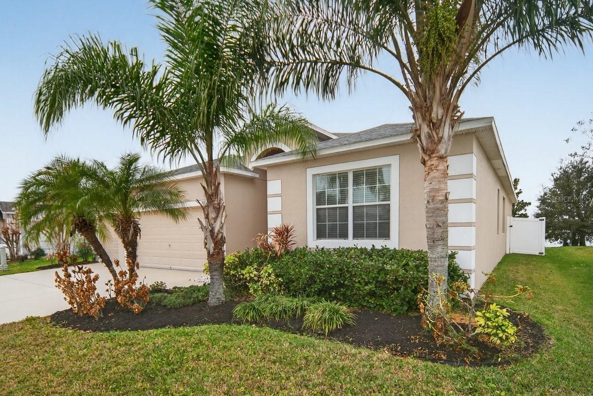 Image 5 of 53 For 2854 Youngford Street