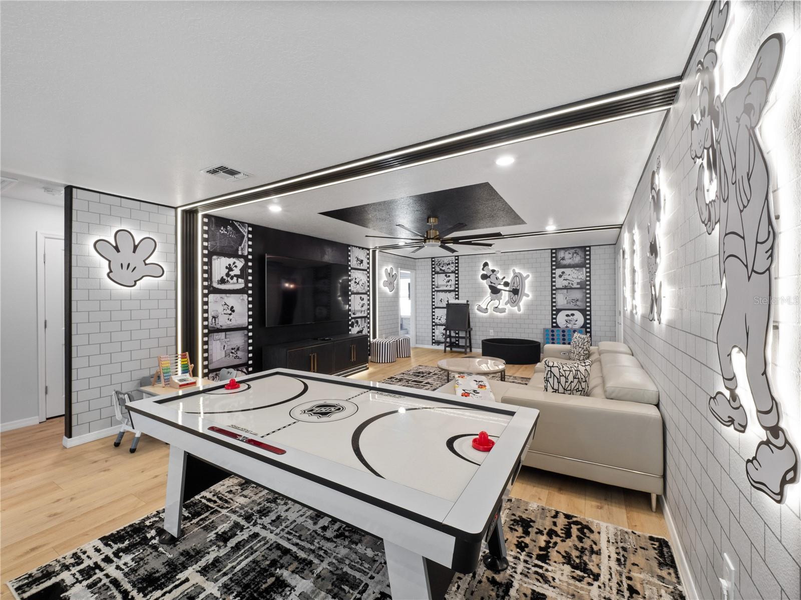 Image 29 of 45 For 1970 Summer Drive