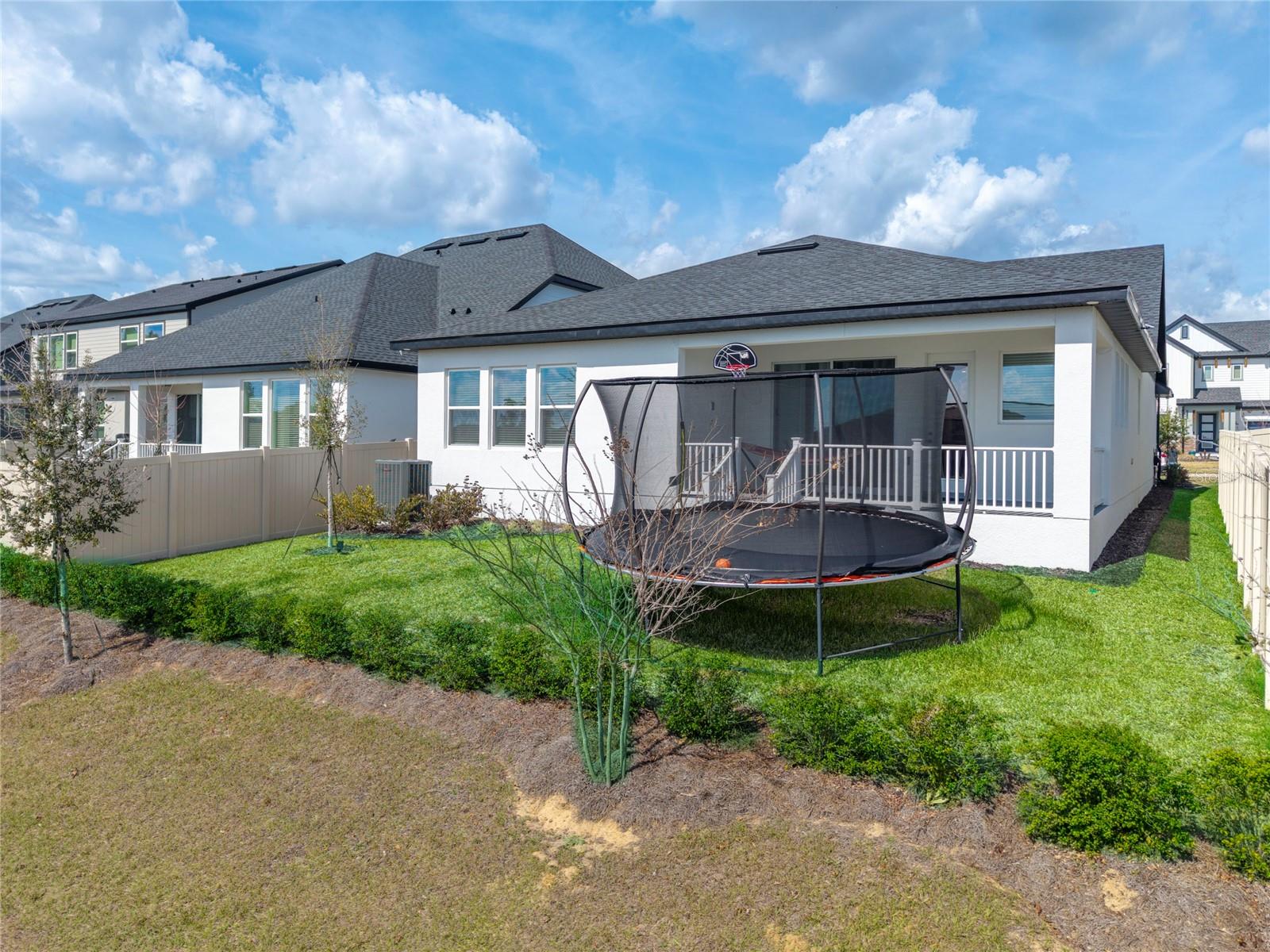 Image 11 of 58 For 16966 Cedar Valley Circle