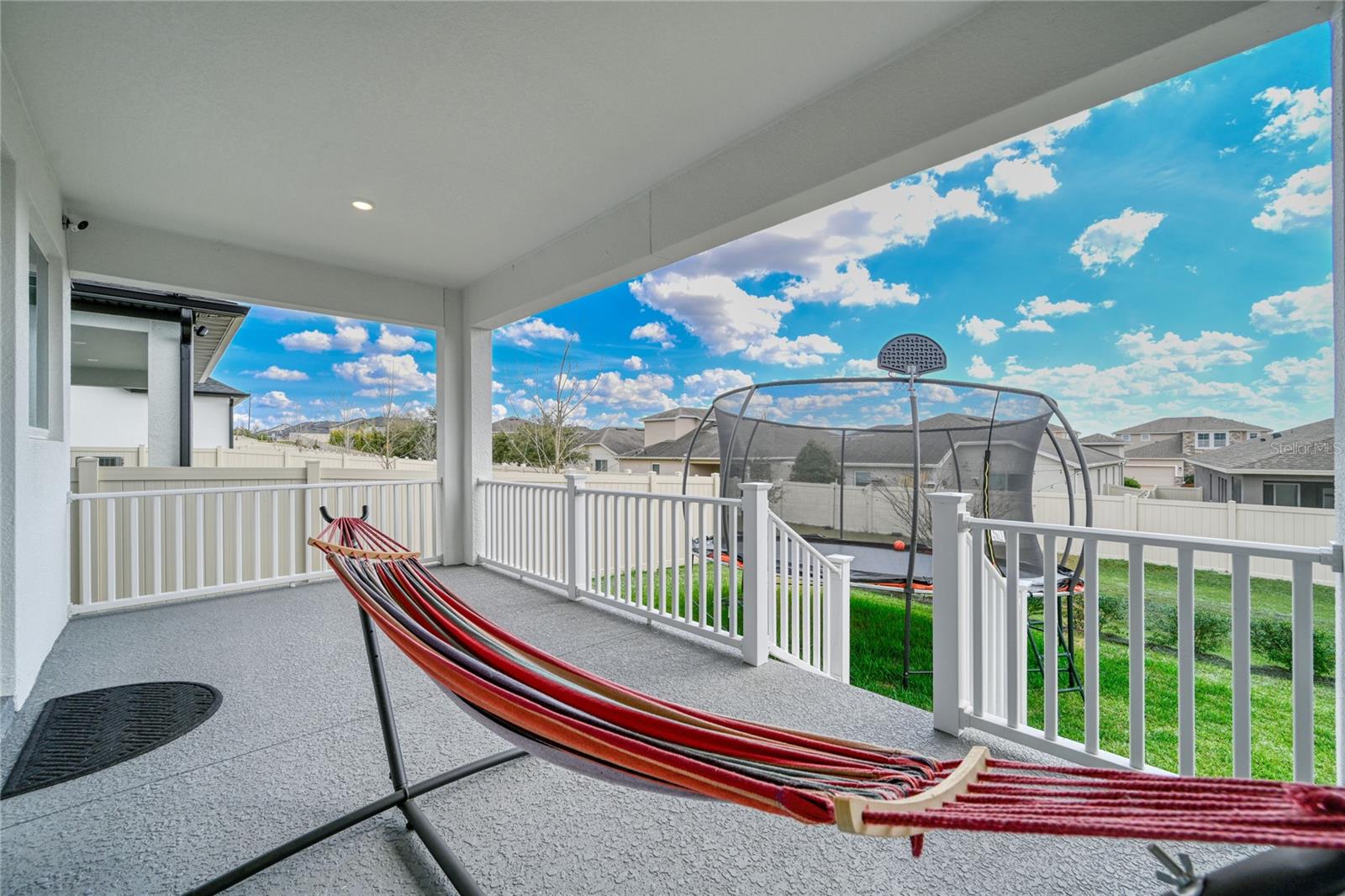 Image 13 of 58 For 16966 Cedar Valley Circle