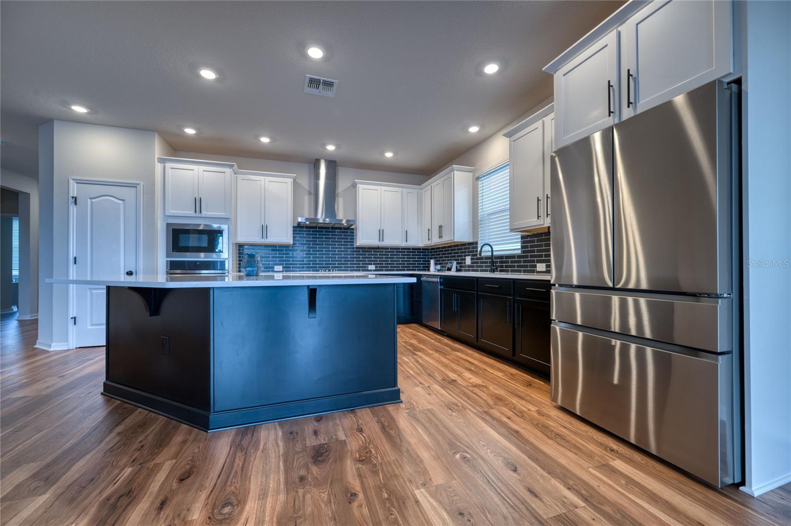 Image 16 of 58 For 16966 Cedar Valley Circle