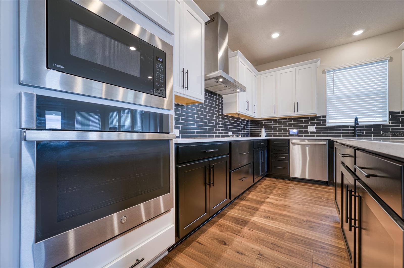 Image 17 of 58 For 16966 Cedar Valley Circle