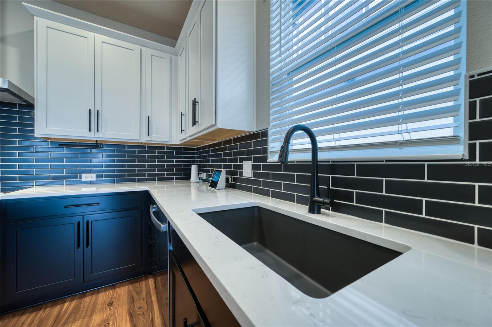 Image 20 of 58 For 16966 Cedar Valley Circle