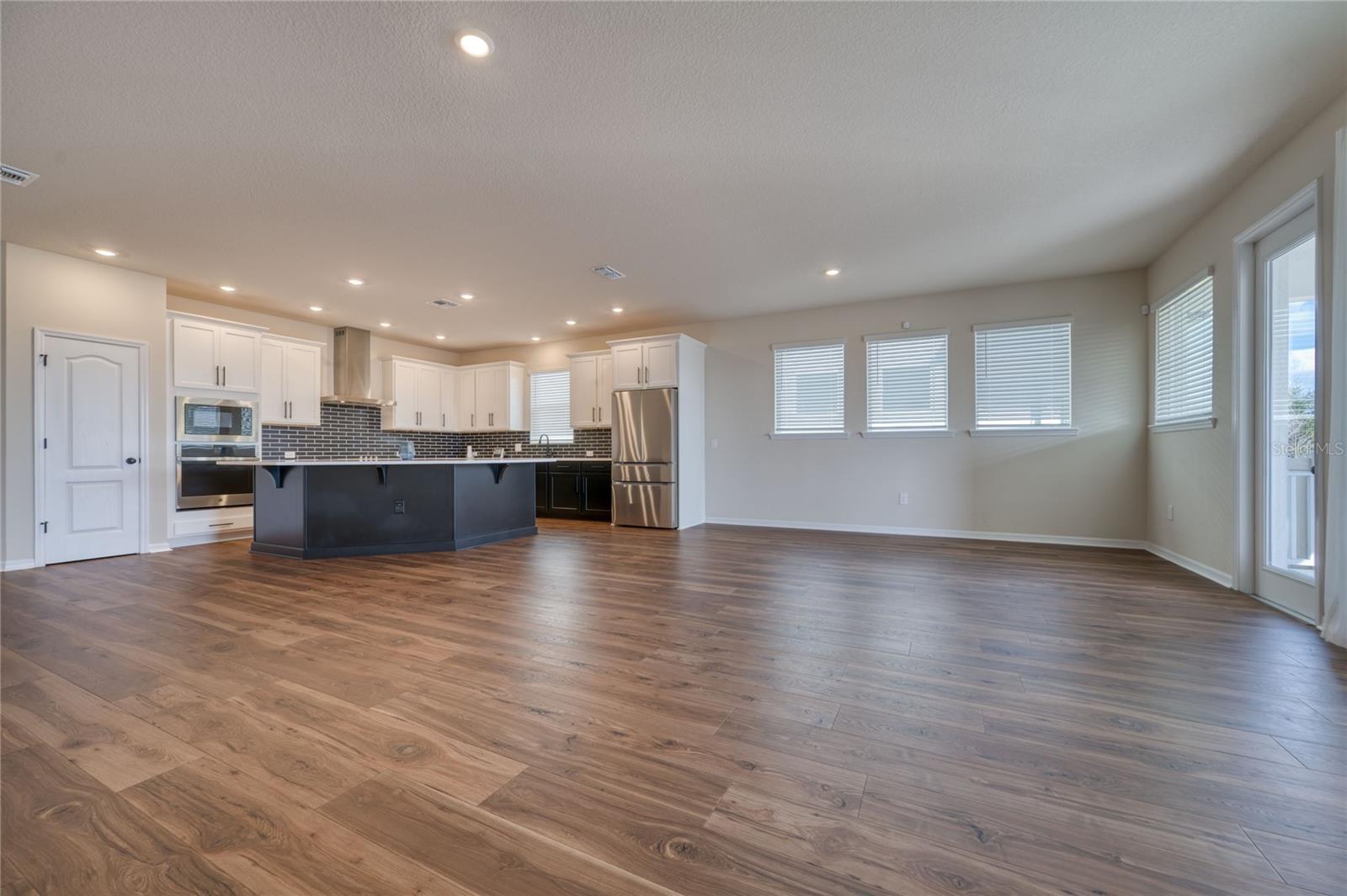 Image 22 of 58 For 16966 Cedar Valley Circle