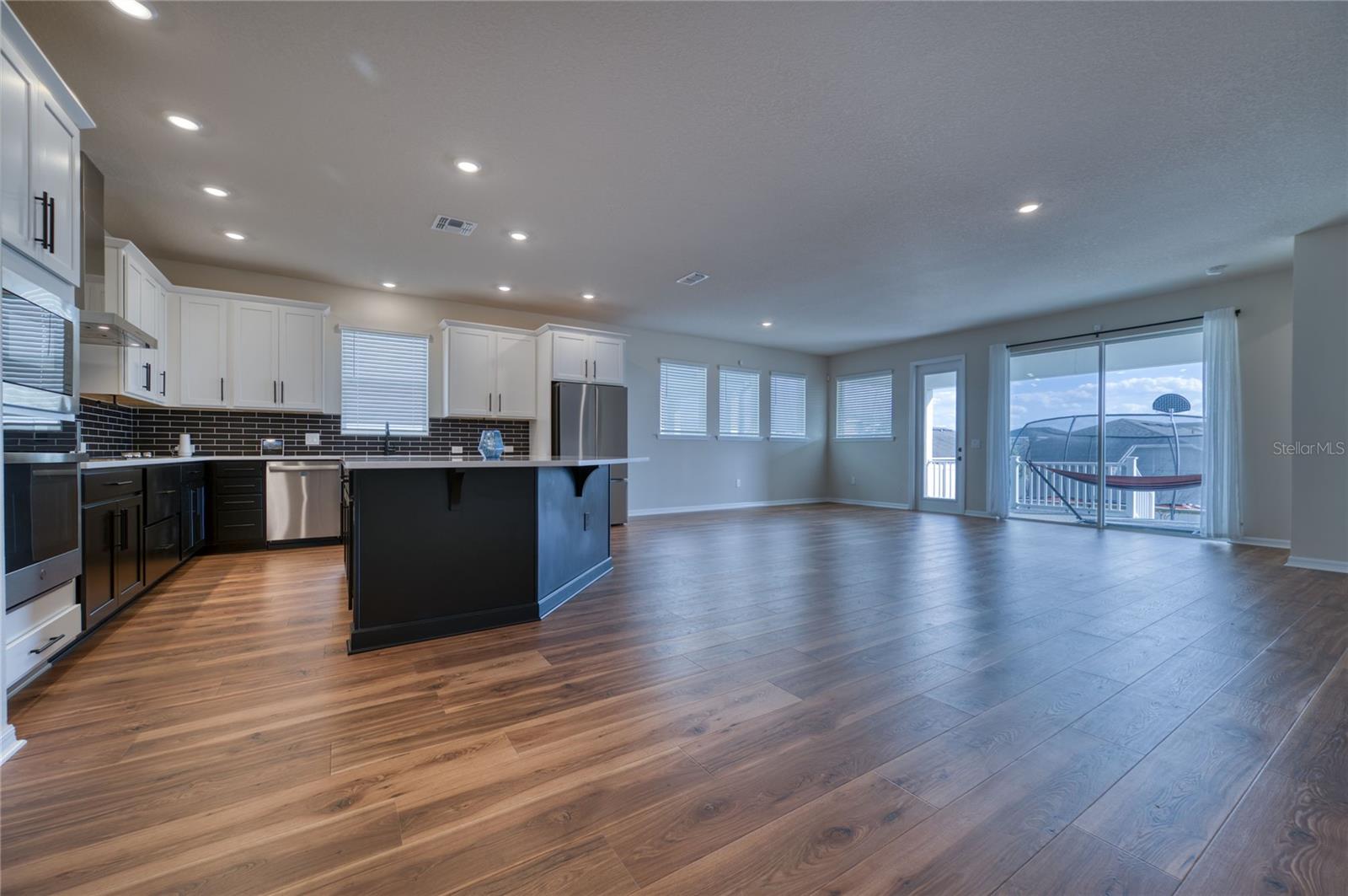 Image 26 of 58 For 16966 Cedar Valley Circle