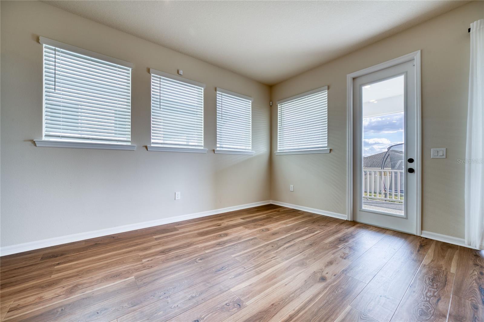 Image 28 of 58 For 16966 Cedar Valley Circle