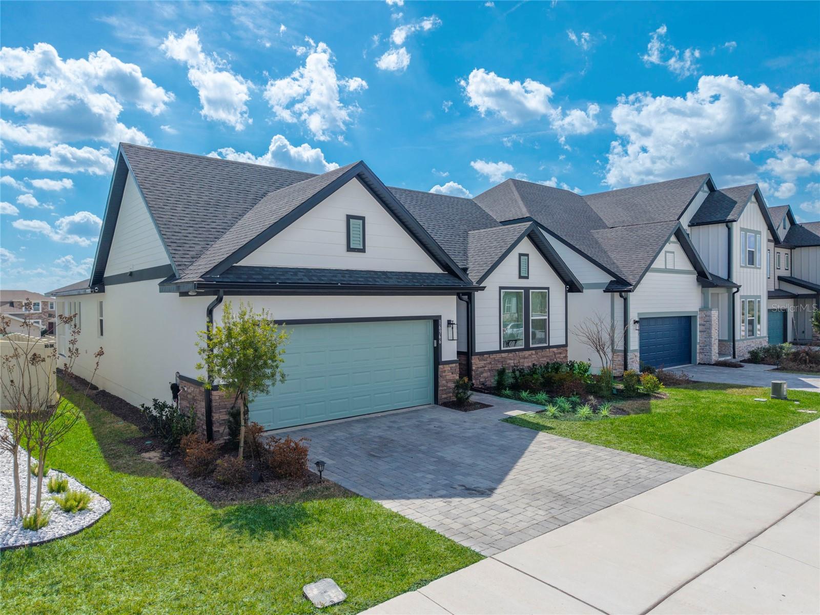 Image 5 of 58 For 16966 Cedar Valley Circle