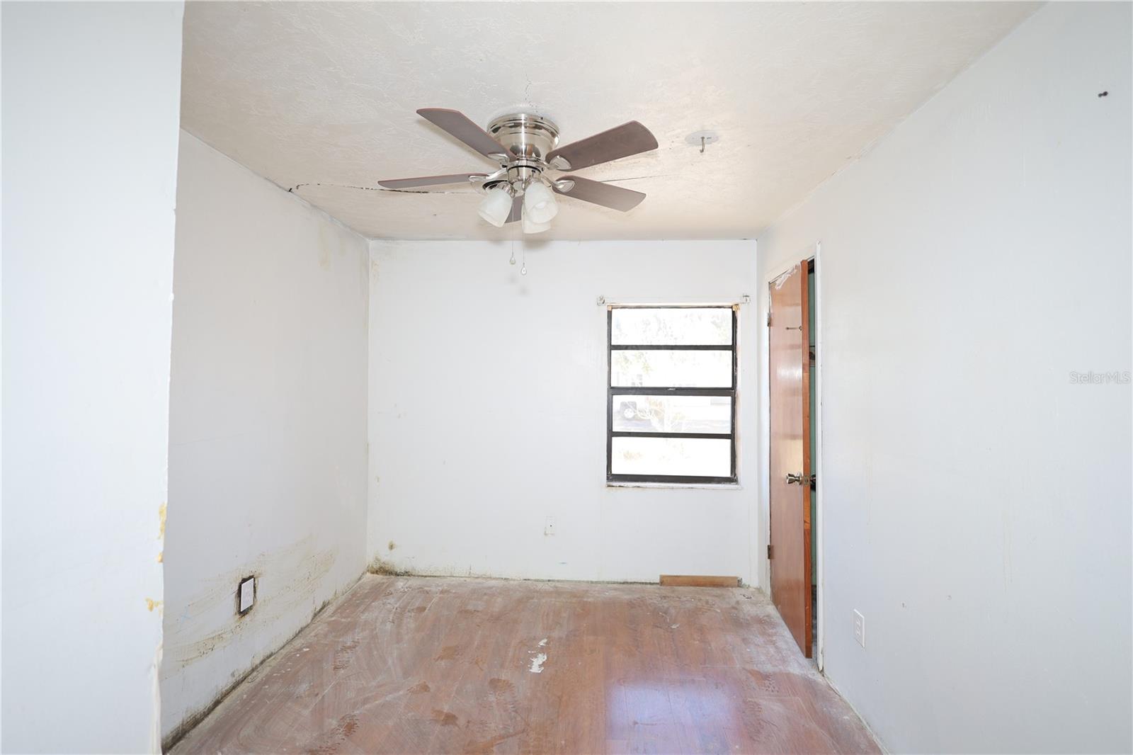 Image 24 of 37 For 1211 Moton Avenue