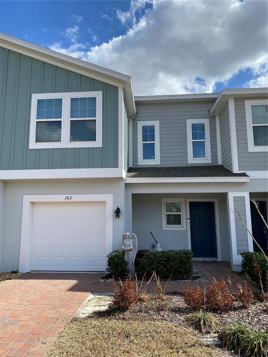 Image 2 of 2 For 182 Glass Onion Drive