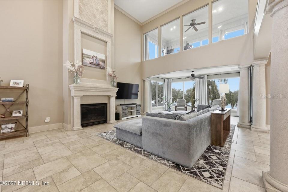 Image 20 of 99 For 7149 Middleton Avenue