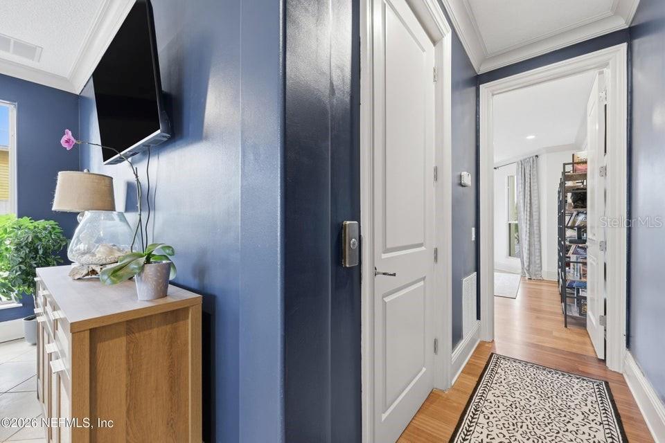 Image 41 of 99 For 7149 Middleton Avenue