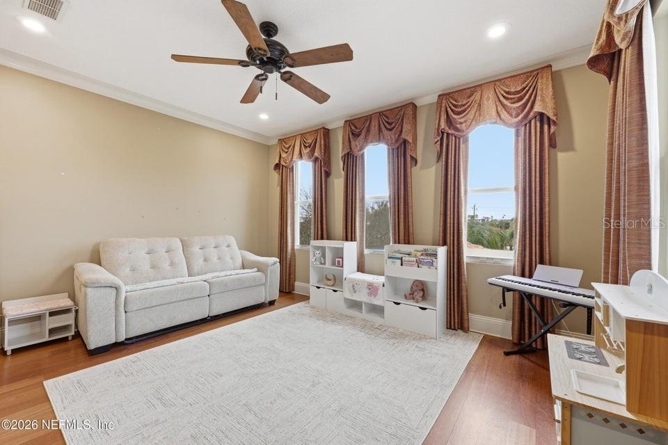 Image 46 of 99 For 7149 Middleton Avenue