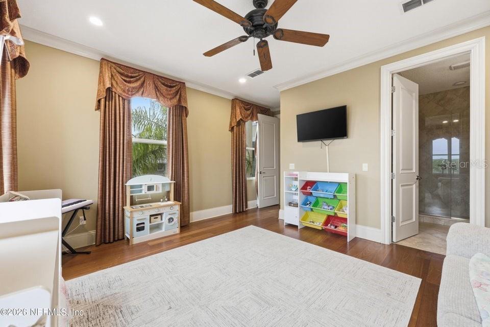 Image 47 of 99 For 7149 Middleton Avenue